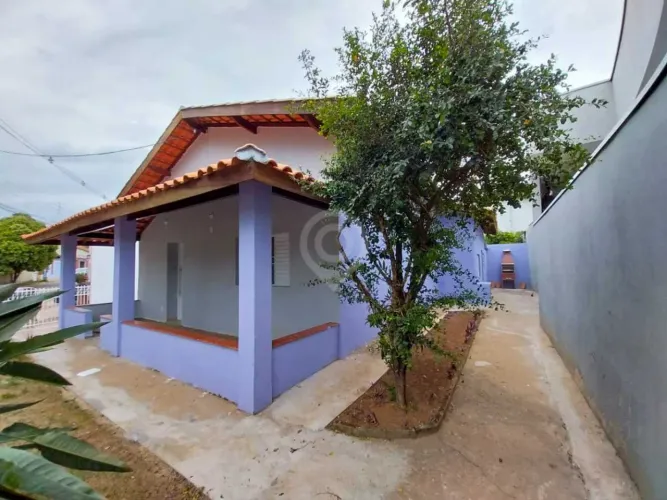 Casa de rua : / Residencial / Bairro da Ponte