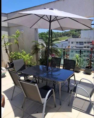 MESA COM OMBRELONE