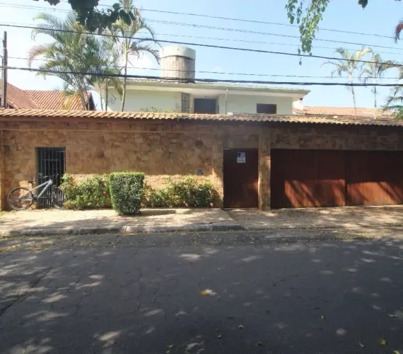 Casa comercial na Rua Nicolau Alayon, 829 367 m²