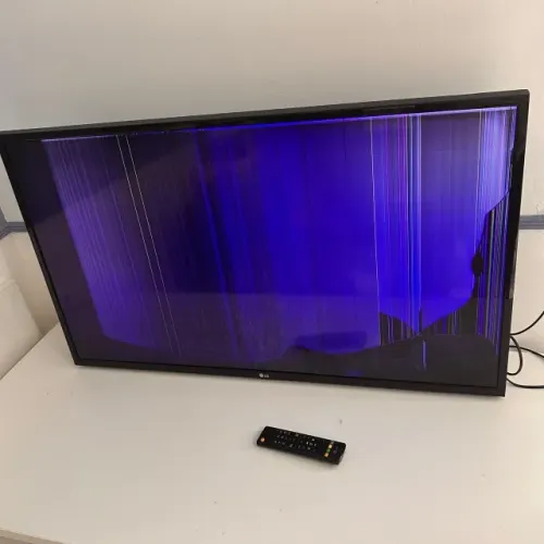 TV LG 43 polegadas 43LH5700 com controle original
