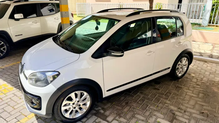 Volkswagen Up! Cross I Motion 1.0 T.flex 12V 5P 2016