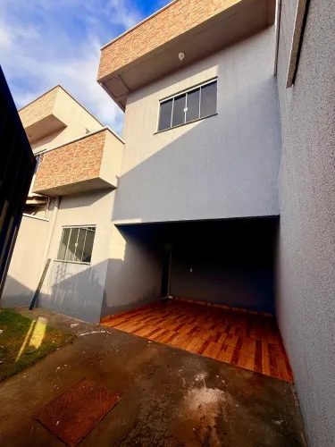Sobrado no setor Nova Morada em Inhumas