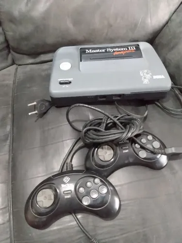 Master System 3 Com Dois Controles Originais E Sonic Na Memoria