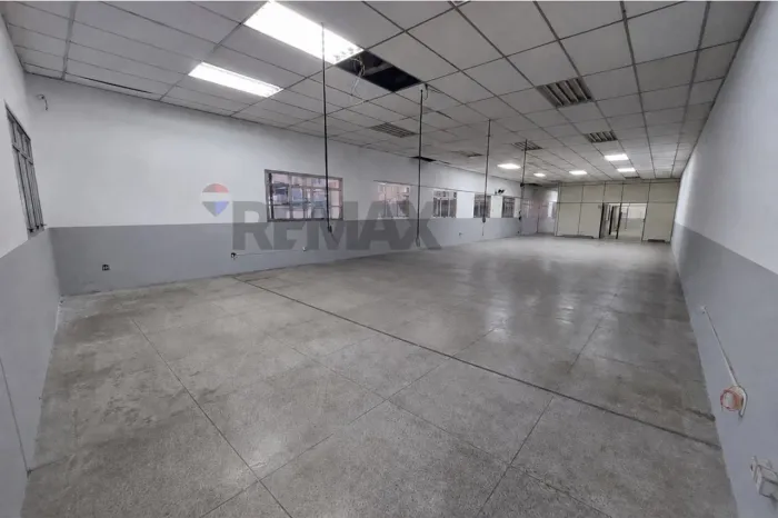 Galpão Comercial Locação - 2 Pavimentos 360m² cada, divisórias administrativas + Mezanino