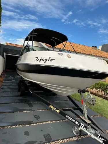 LANCHA FOCKER 210 ANO 2015 MOTOR YAMAHA 150HP 4T