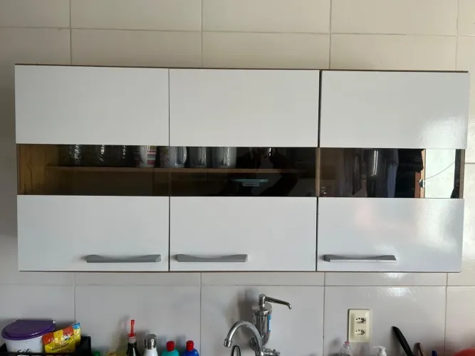 Armário de cozinha completo
