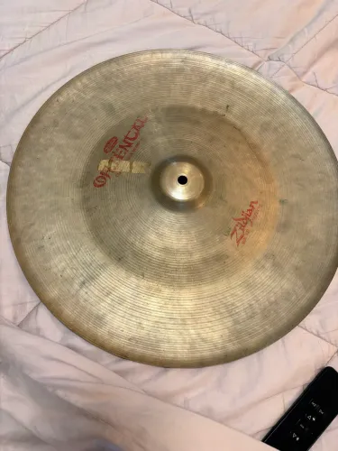 Prato Zildjian Oriental China Trash 18"