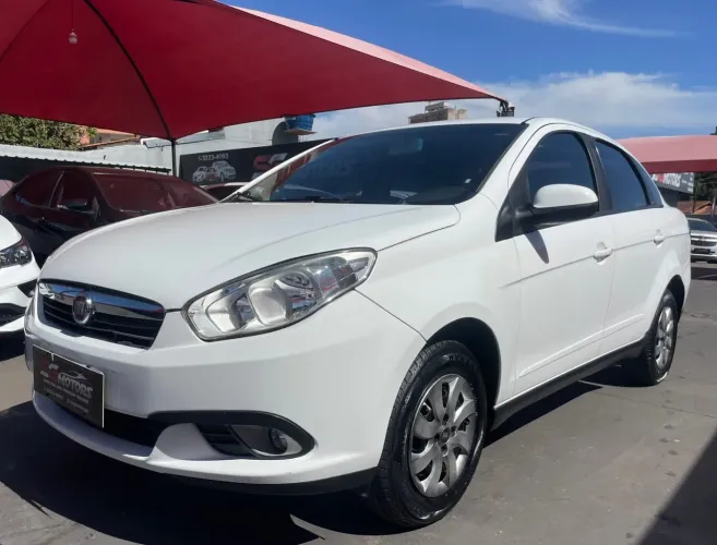Fiat Grand Siena Attrac. 1.4 EVO F.flex 8V 2014