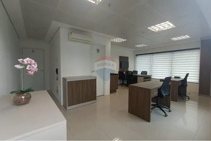 Sala comercial de 38,50 m² para locação, MOBILIADA, piso elevado, teto rebaixado em gesso,