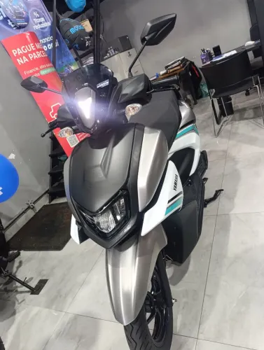 Lançamento Yamaha zr 125 scooter automática