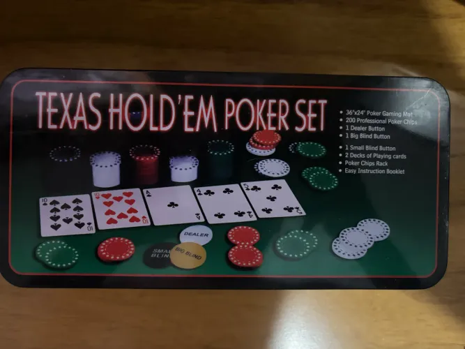 Kit Texas Hold?n Poker Semi Profissional com 200 fichas
