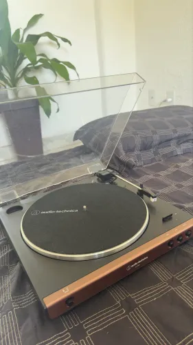 Toca discos audio-technica - AT-LP60x