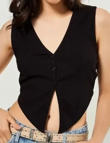 Cropped canelado preto Youcom com botões