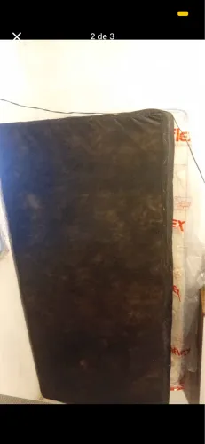 Cama de solteiro em boas condições