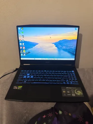 Notebook msi bravo 15