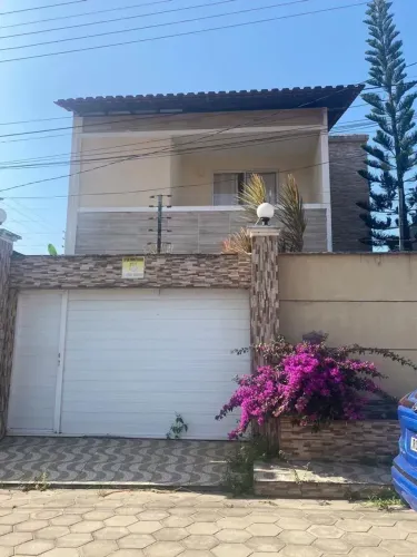 Vende-se Casa duplex em residencial fechado no Turu