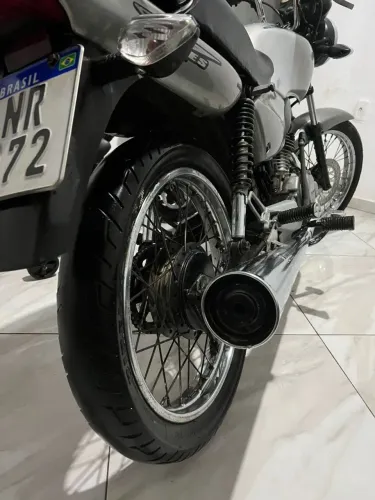 Titan Es