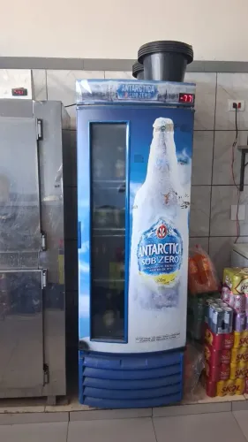 Cervejeira funcionando perfeitamente interessados chamar no WhatsApp *