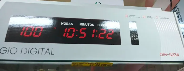 Relógio de parede digital