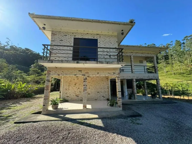 Casa à venda, no bairro Rachadel, Antônio Carlos/SC