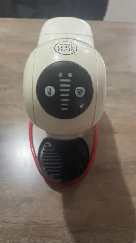 Cafeteira Nescafé Dolce Gusto à Venda