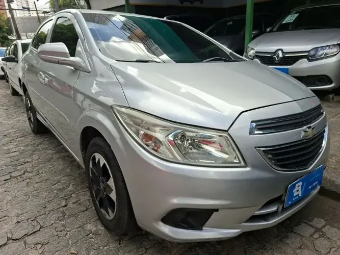 Chevrolet Onix Hatch LT 1.0 8V Flex Power Mec. 4P 2016