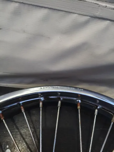 Roda dianteira da Nx4 Falcon 