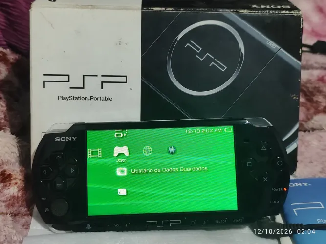 PSP 3000 Seminovo - Completo na Caixa + 5 Jogos Originais + Bateria Nova