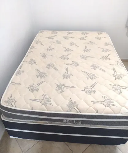 Cama casal