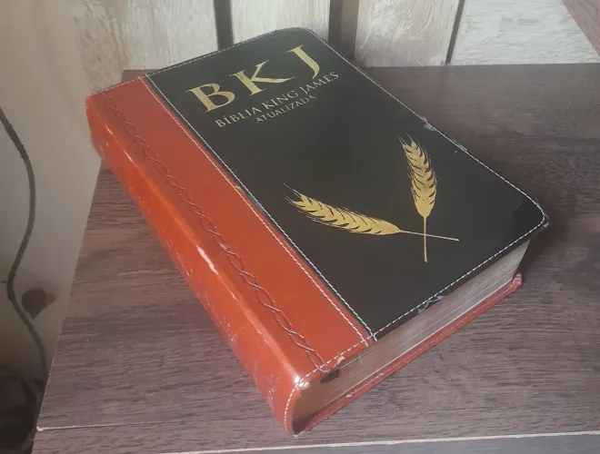 Bíblia de estudo bkj atualizada 1* edição de 2012