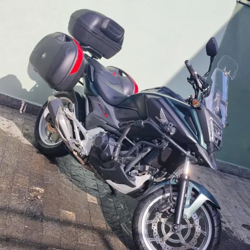 NC 750 -2021. Toda equipada, 32000km