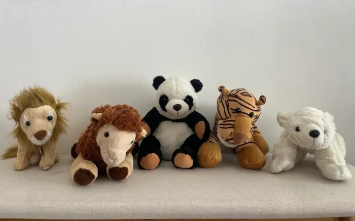 Brinquedo Pelúcias Bichos - Leão, Dromedário, Panda, Tigre, Urso Polar