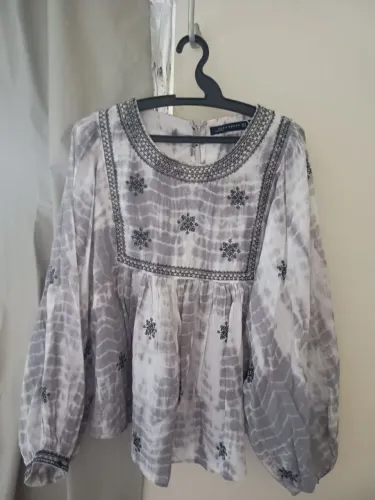 Lote 50 Peças Roupas Femininas - Ótimo Estado (Farm, Zara, Levi's, Zinzane e outros)