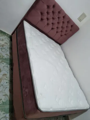 Cama Box e colchão 