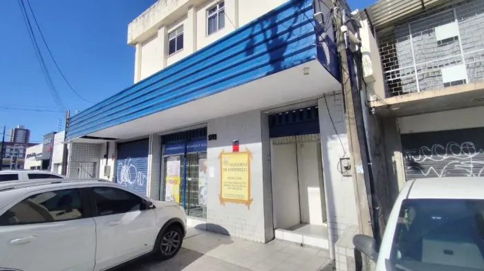 Prédio para alugar, 200 m² por R$ 6.087,87/mês - Fátima - Fortaleza/CE