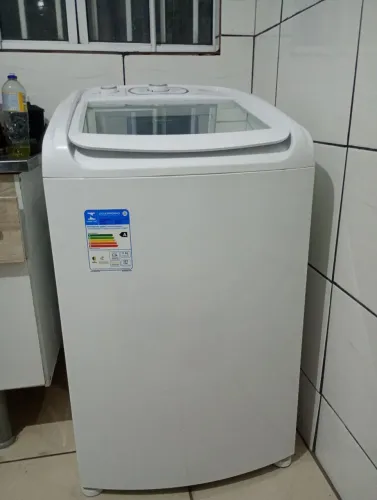 Máquina de lavar e centrífuga