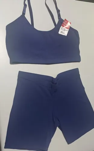 Conjunto de academia tamanho G cor azul marinho , produto novo top com bojo
