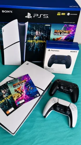 Ps5 1TB Novo na caixa 2 controles