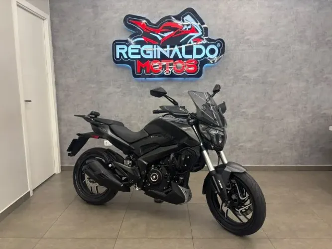 BAJAJ DOMINAR 400 - 2025 - PRETA