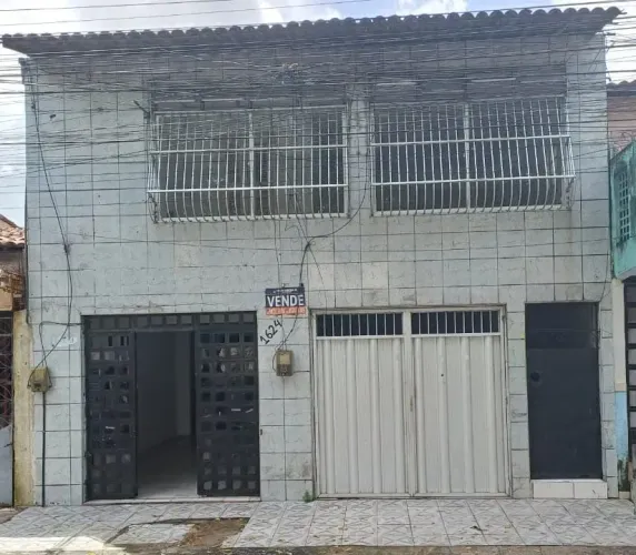 IMÓVEL AMPLO E VERSÁTIL EM LOCALIZAÇÃO PRIVILEGIADA!