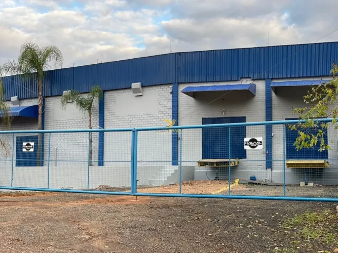 Galpão com câmaras frias à venda na BR-282 em Xaxim/SC