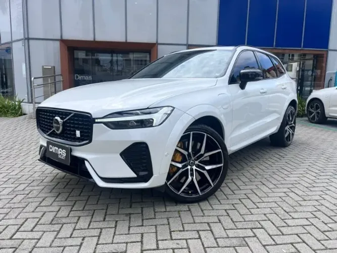 Volvo XC-60 T-8 Pol. Eng. 2.0 AWD (híbrido) 2024
