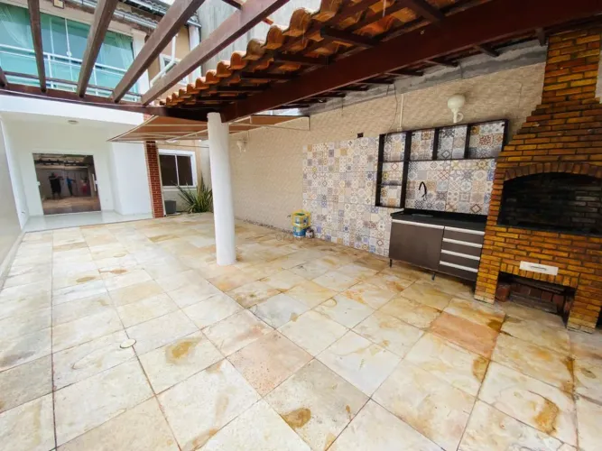 Excelente casa à venda no Eusébio próximo às tapioqueiras.