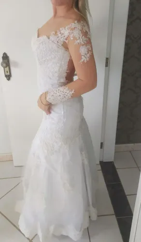 Vestido de Noiva branco com renda