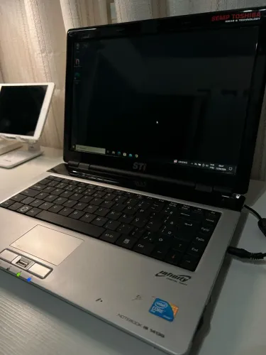 Notebook STI Semp Toshiba