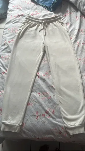 Calça de moletom (nunca usada) 