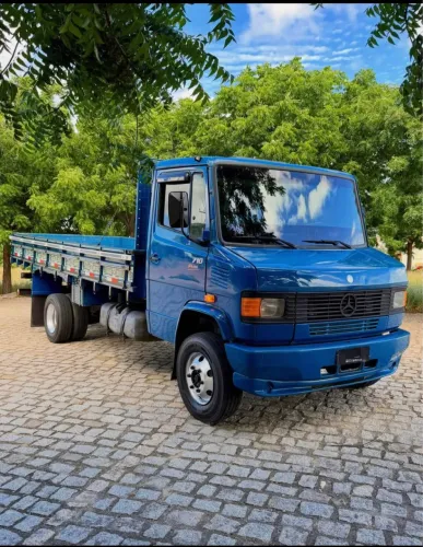 Caminhão Mercedes 710 ( parcelamos no boletos)