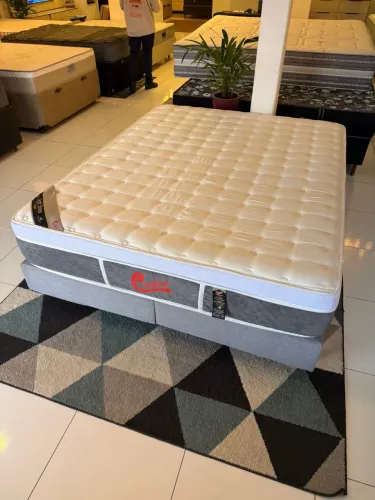 Cama box QUEEN CASTOR SEMINOVA - Entrego HOJE!