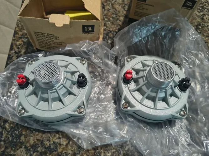 1 - Par de Drive d 250-x jbl