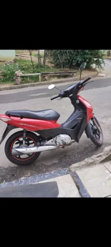 Vendo Moto biz vermelha original